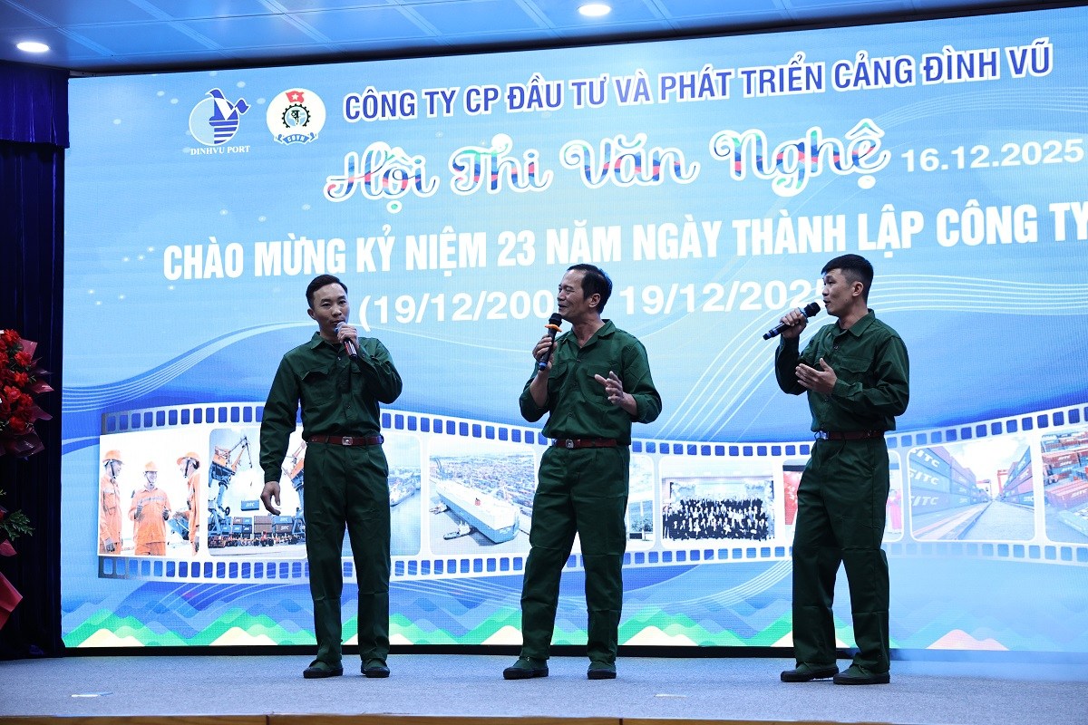 Tiết mục "Đồng đội" - Đội Xếp dỡ đạt Giải Nhì